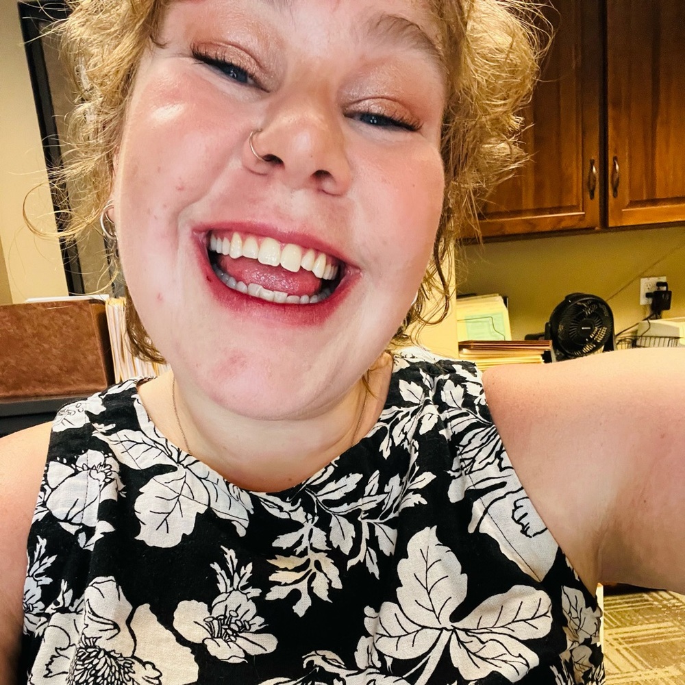 Meet your Posher, Megan